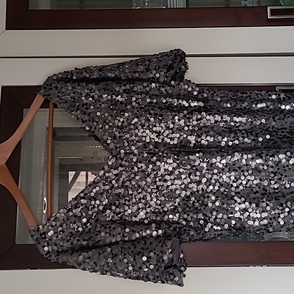 Forever 21 Sequin Mini Dress ❤️ - Picture 3 of 6